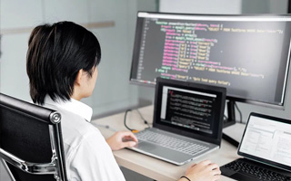天水 ,php声明和调用变量的符号是什么？